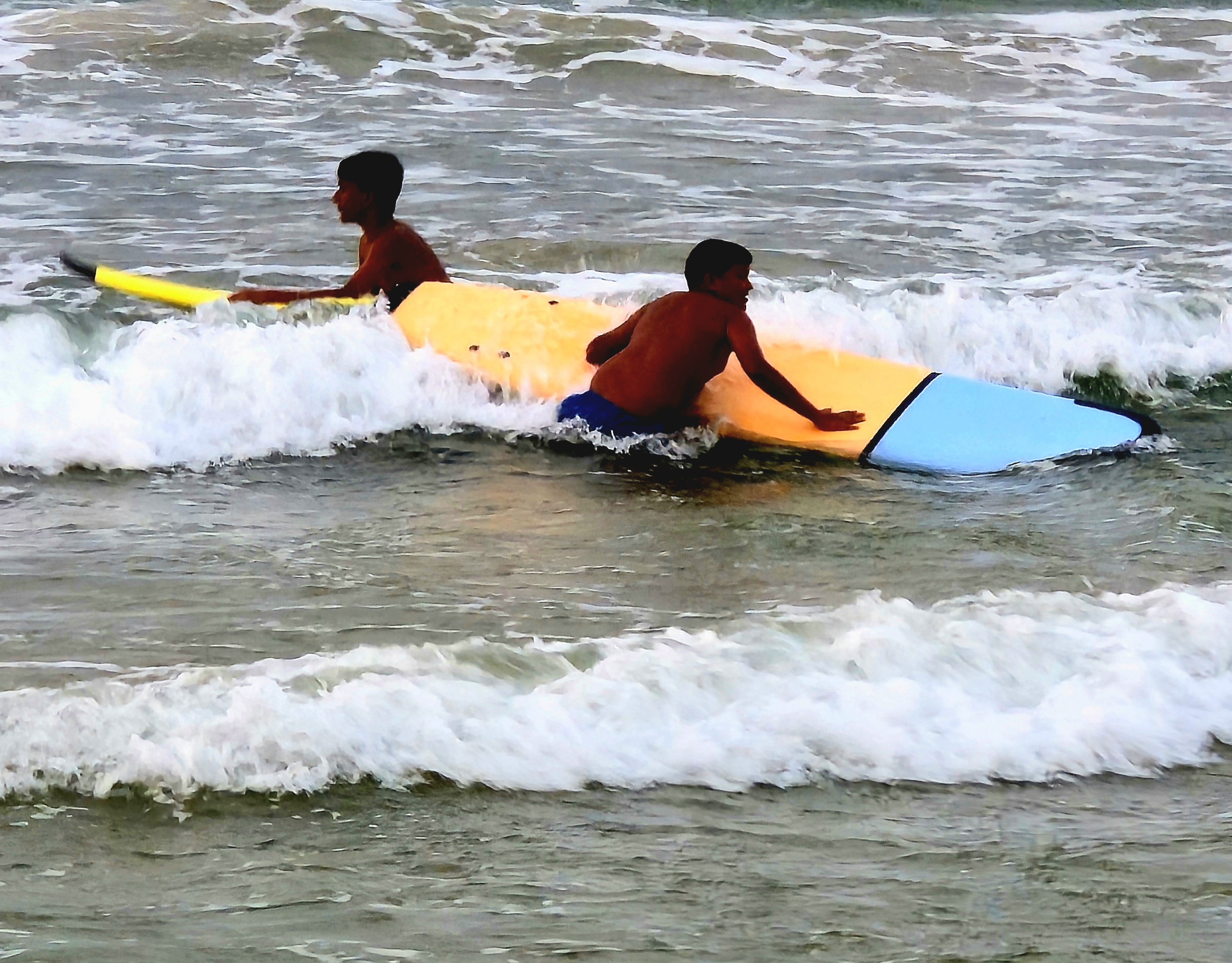 Bentota Surfing Beginners